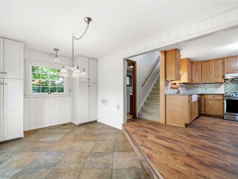6963 Crestview Drive, Brecksville, OH 44141 Photo 8