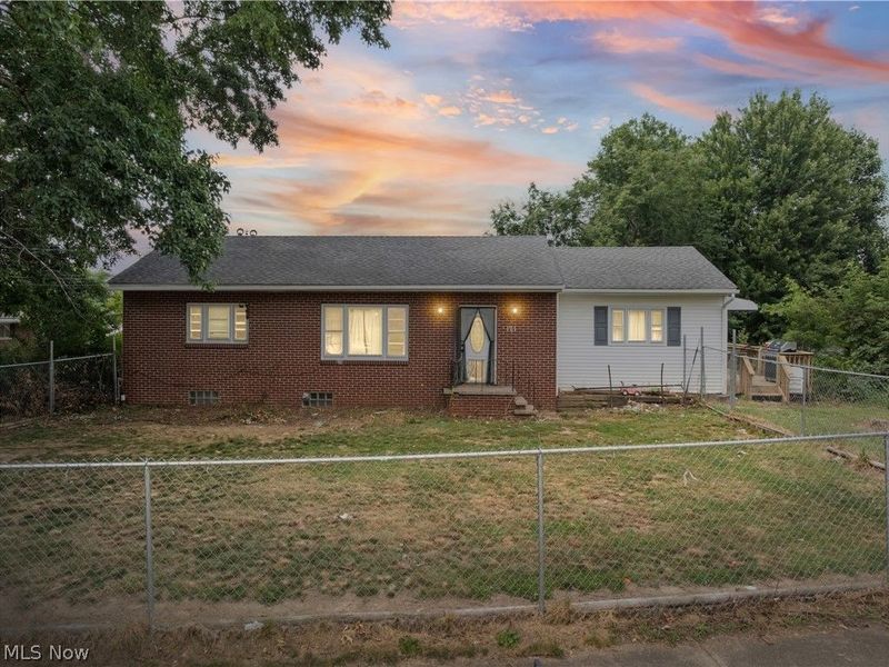 121 E Ralston Avenue, Akron, OH 44301 Photo 1