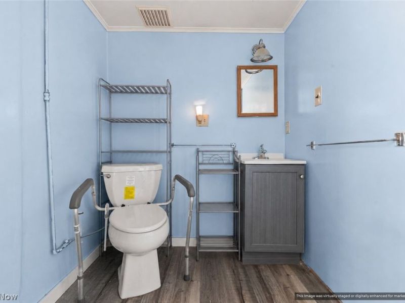 121 E Ralston Avenue, Akron, OH 44301 Photo 15
