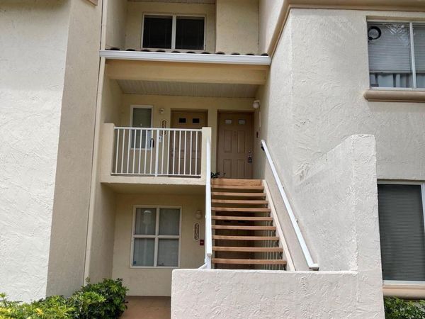 22303 Glenmoor Drive, West Palm Beach, FL 33409