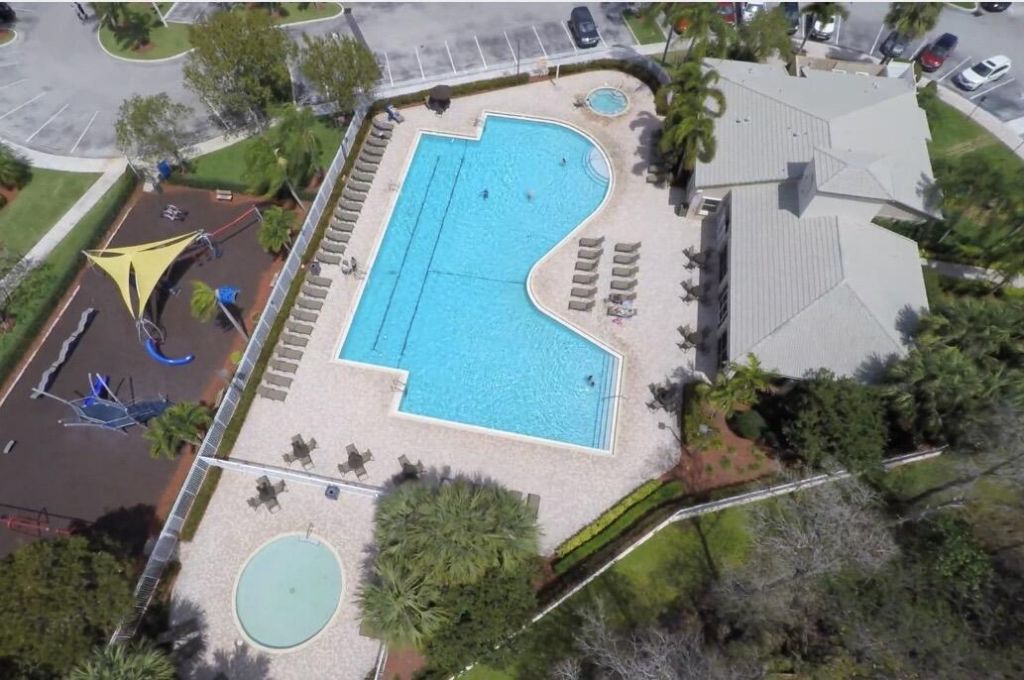 7650 Oak Grove Circle, Lake Worth, FL 33467 Photo