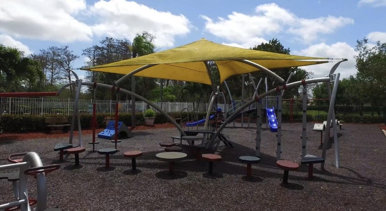 7650 Oak Grove Circle, Lake Worth, FL 33467 Photo
