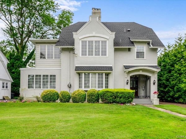 119 Pine Street , Woodmere, NY 11598