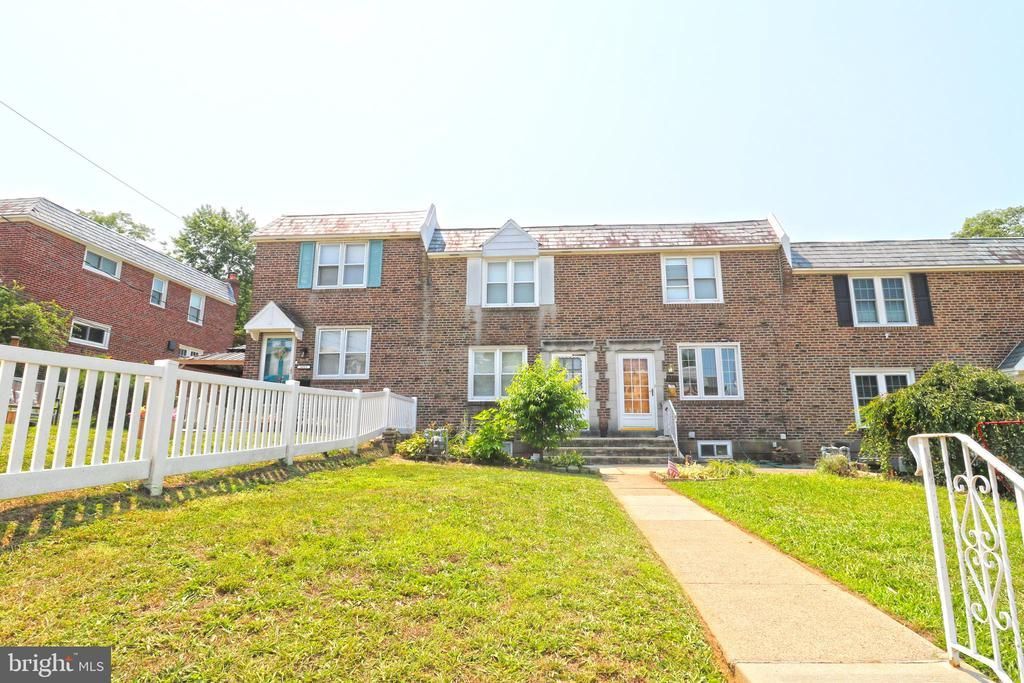 5224 WESTBROOK DRIVE , CLIFTON HEIGHTS, PA 19018