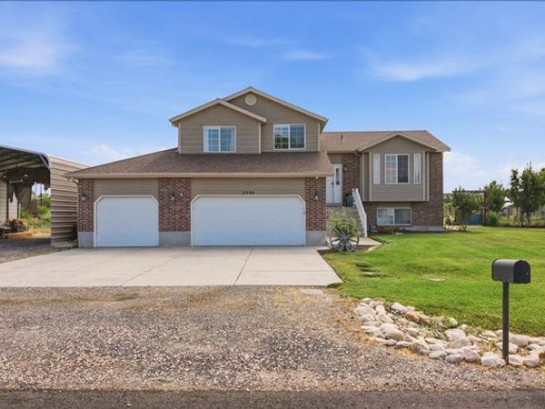 5594 S 6950 W, Hooper, UT 84315