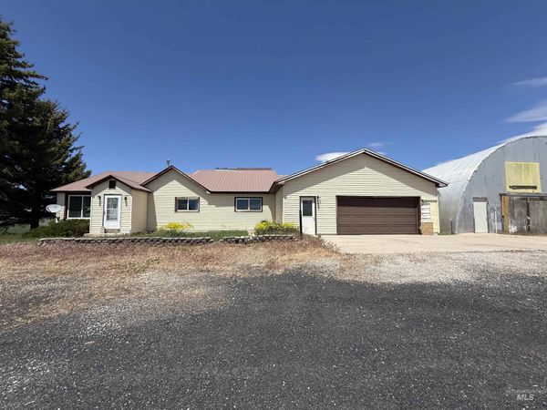2002 Lund Road, Bancroft, ID 83217