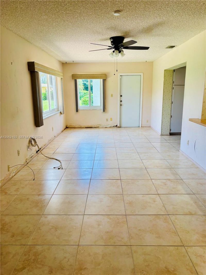 8111 NW 92nd Ave, Tamarac, FL 33321 Photo