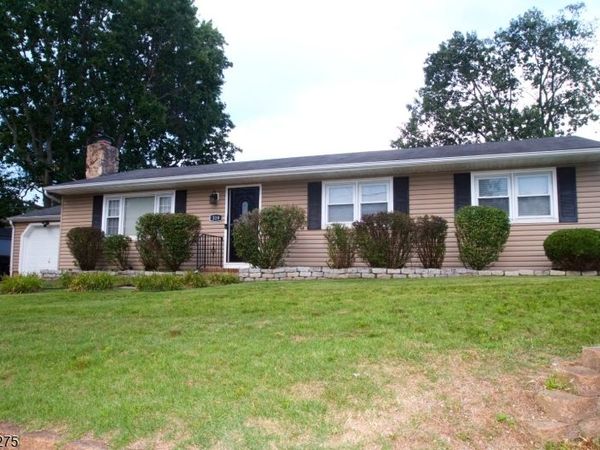 319 Spruce Dr, Brick, NJ 08723