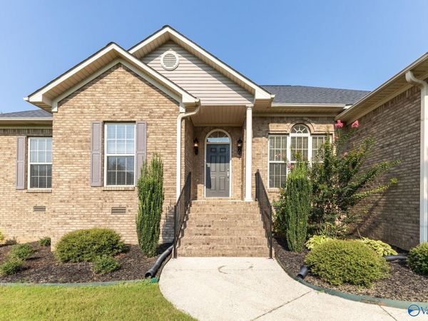 144 Valley Stone Road, Huntsville, AL 35811