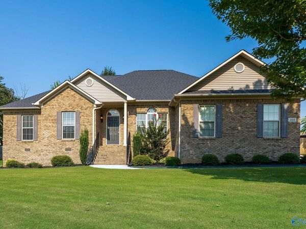 144 Valley Stone Road, Huntsville, AL 35811