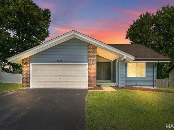 1732 Rudelle Drive, Florissant, MO 63031