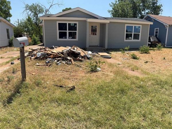 705 Ash Street , Merkel, TX 79601