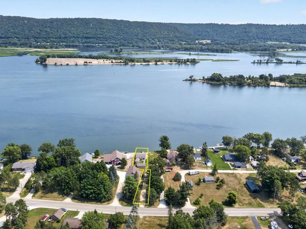 67480 County Road 76, Wabasha, MN 55981