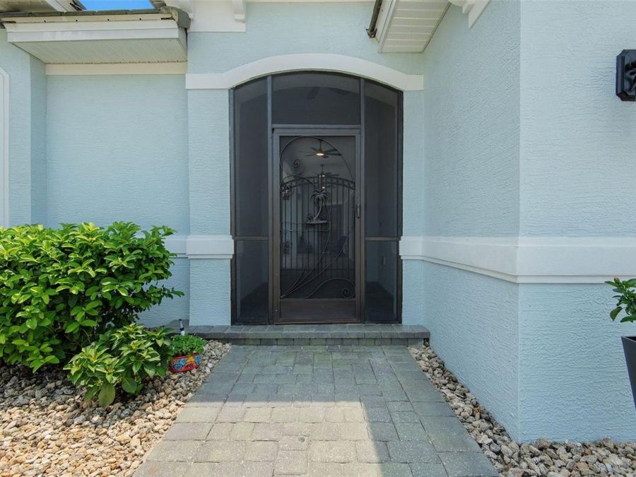 Property Image 100