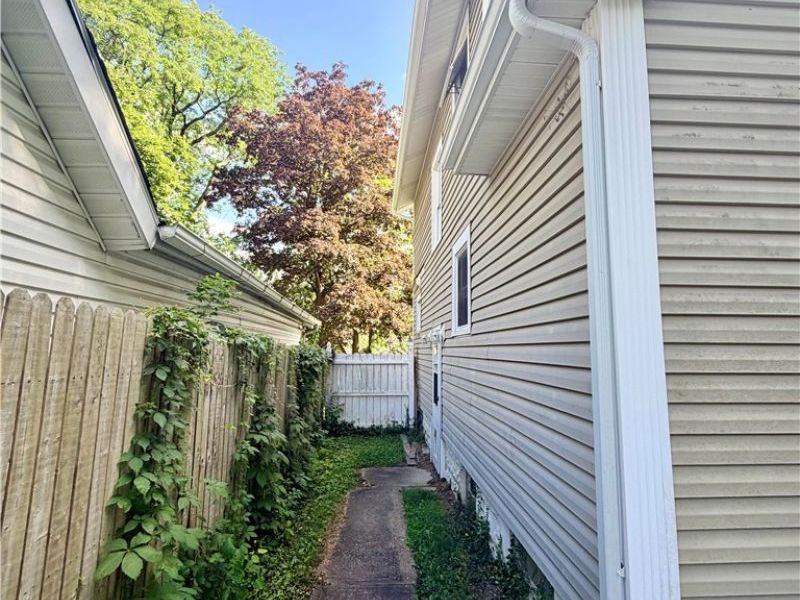218 Lincoln Street, Ravenna, OH 44266 Photo 5