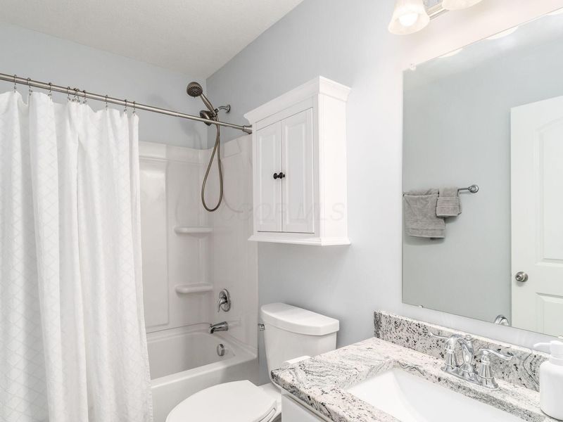 350 Glen Crossing Drive, Pataskala, OH 43062 Photo 16