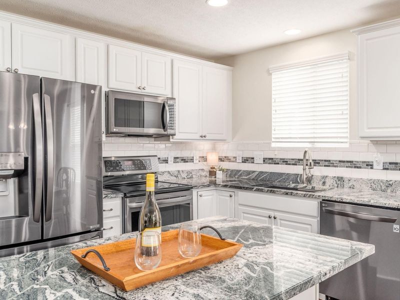 350 Glen Crossing Drive, Pataskala, OH 43062 Photo 5