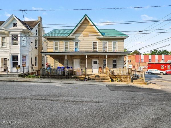 132 POTTSVILLE Street , Herndon, PA 17830