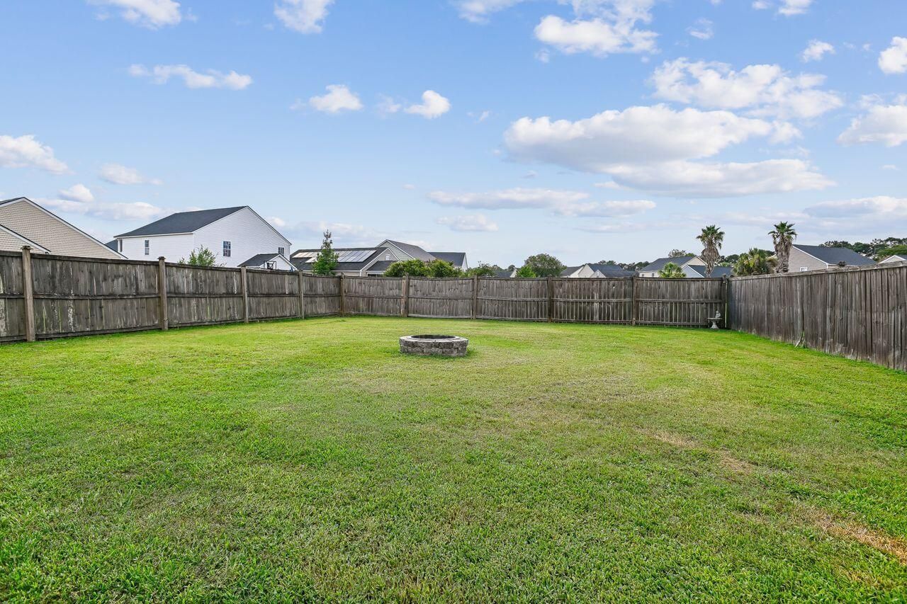 243 Emerald Isle Drive Photo 13