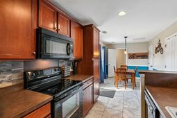243 Emerald Isle Drive photo 4