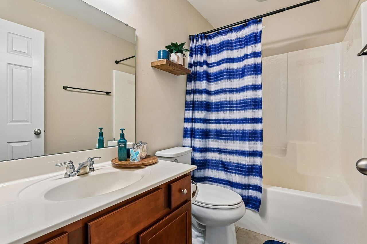 243 Emerald Isle Drive Photo 37