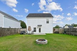 243 Emerald Isle Drive photo 4