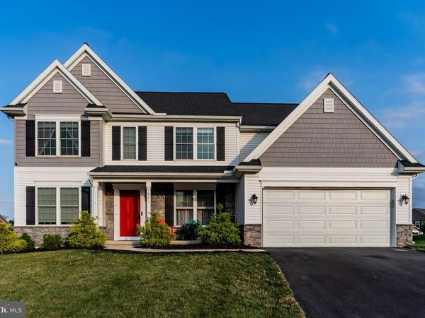 100 S MOUNTAIN DRIVE, CARLISLE, PA 17013