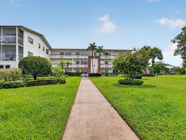28 BRIGHTON A, Unit 28, Boca Raton, FL 33434