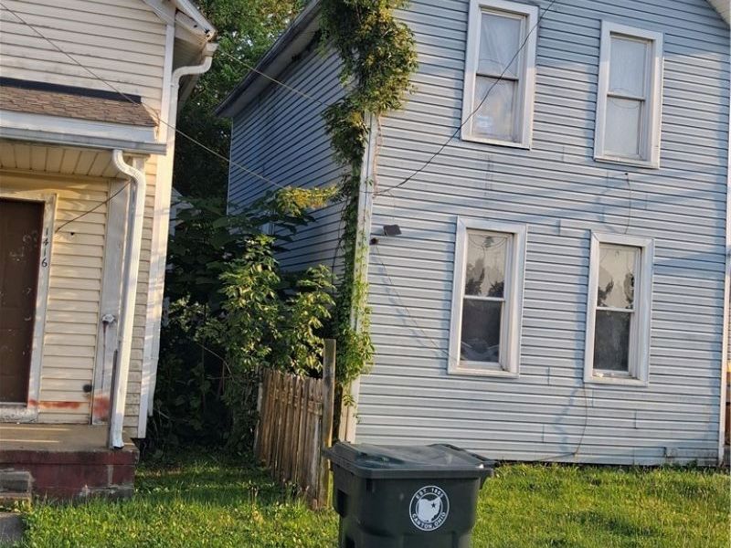 1412 4th Street NE, Canton, OH 44704 Photo 2