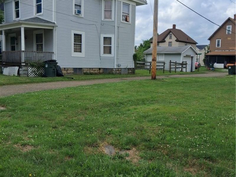 801 Troy Place NW, Canton, OH 44703 Photo 3