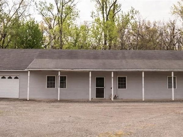 10945 US Highway 59 Highway, Atchison, KS 66002