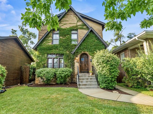 1742 W 106th Street , Chicago, IL 60643