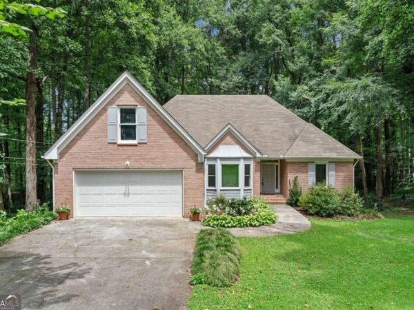 4625 Lincoln Way SW, Lilburn, GA 30047
