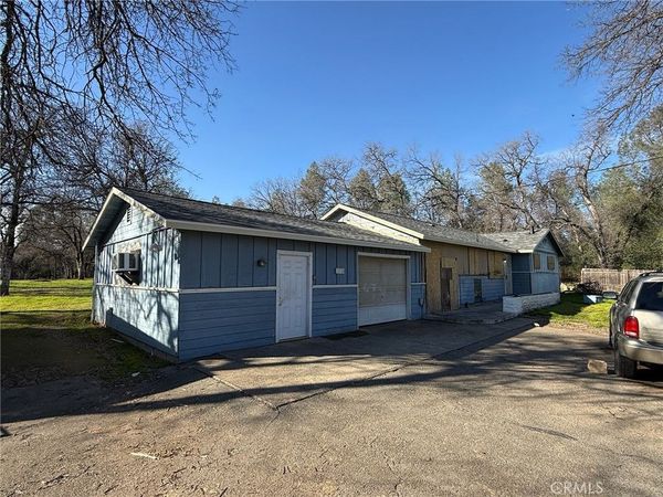 1672 Lake, Redding, CA 96003