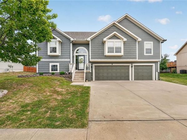 901 N Birch Street, Kearney, MO 64060