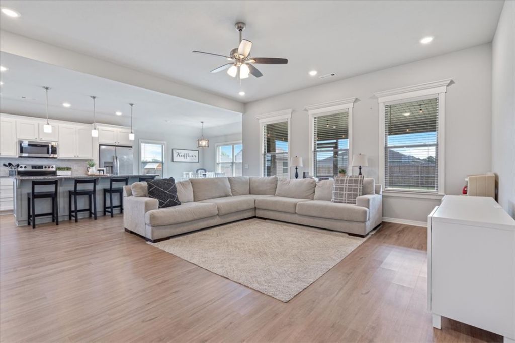 1516 Taylor Orchard Road, Gentry, AR 72734 Main Photo