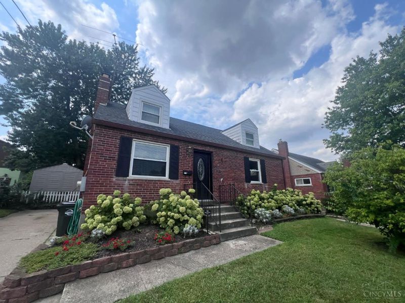1719 Sanborn Drive, Reading, OH 45215 Photo 1