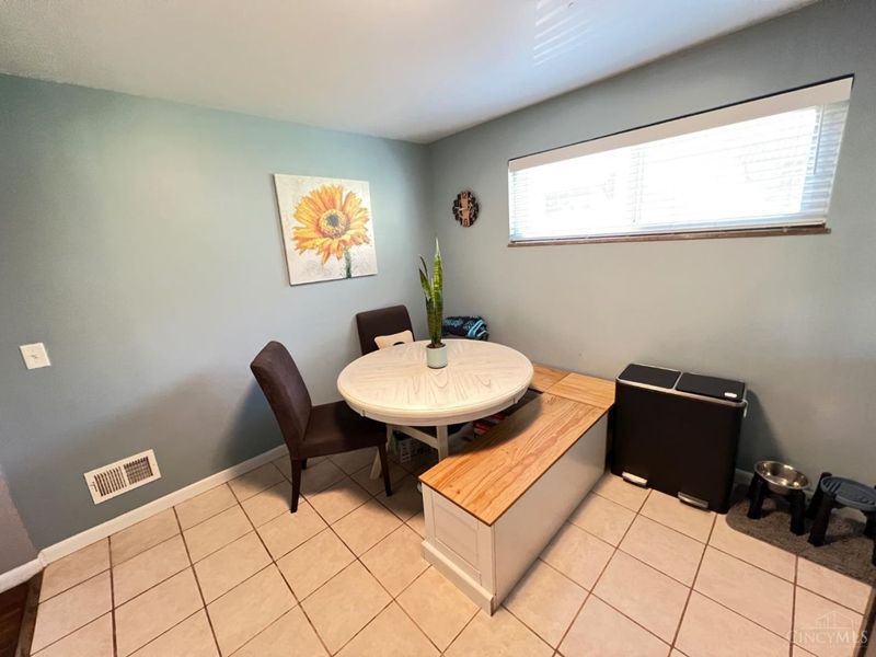 1719 Sanborn Drive, Reading, OH 45215 Photo 12