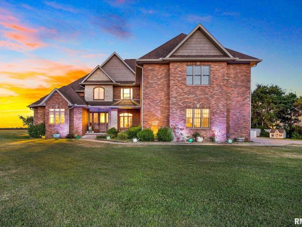 28777 N WOODSIDE Drive, Canton, IL 61520