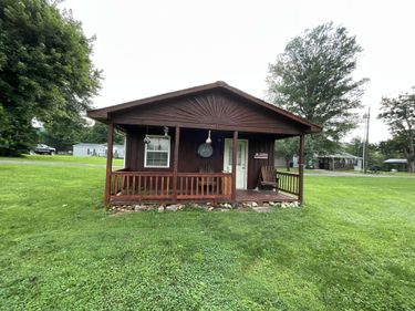 3210 Kentucky Hwy 198 , Hustonville, KY 40437