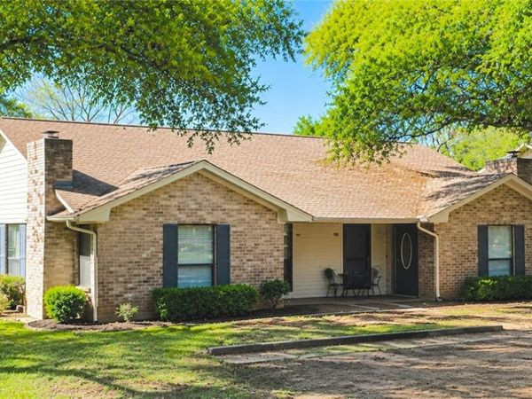 709 Royal Street , Unit 711 & 709, Salado, TX 76571