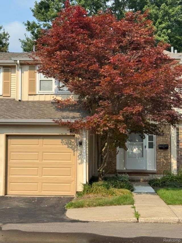 5392 Breeze Hill Place, Troy, Mi 48098 Main Photo