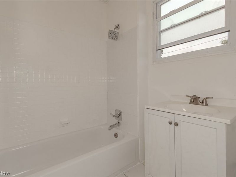 1839 E 86th Street, Cleveland, OH 44106 Photo 14