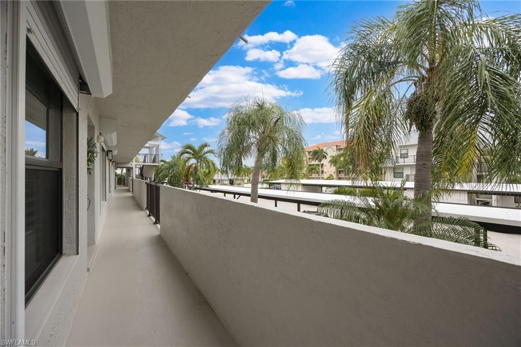 4240 SE 20th Pl, Unit 210, Cape Coral, FL 33904 Photo