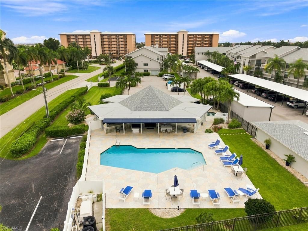 4240 SE 20th Pl, Unit 210, Cape Coral, FL 33904 Photo