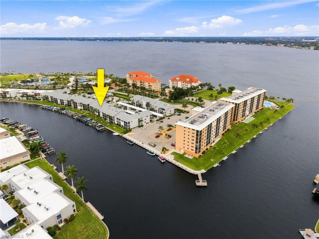 4240 SE 20th Pl, Unit 210, Cape Coral, FL 33904 Photo