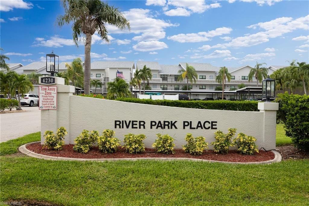 4240 SE 20th Pl, Unit 210, Cape Coral, FL 33904 Photo