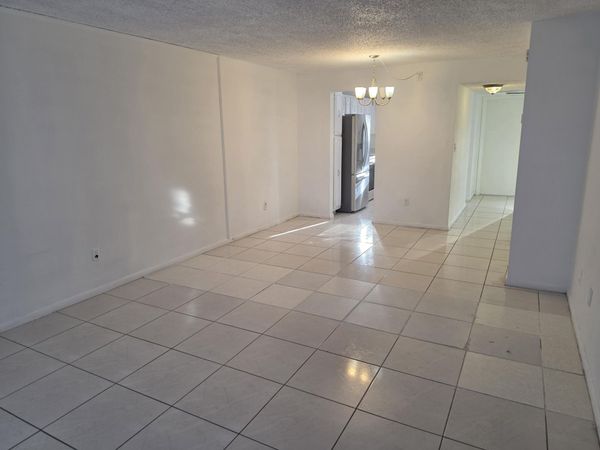 661 N UNIVERSITY Drive, Unit 1-104, Pembroke Pines, FL 33024