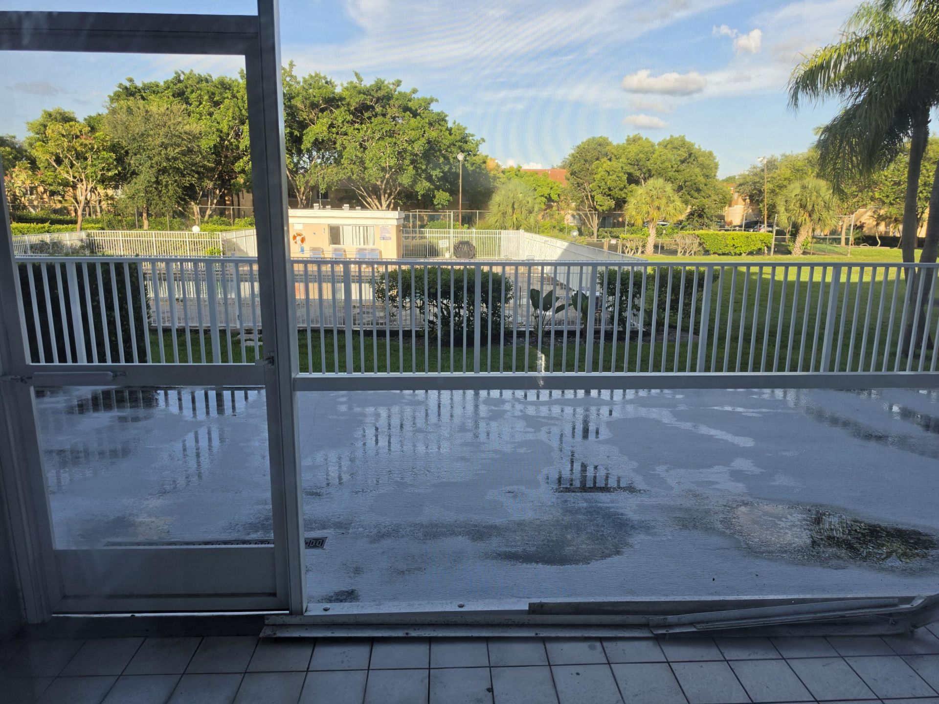 661 N University Drive, Unit 1-104, Pembroke Pines, FL 33024 Photo