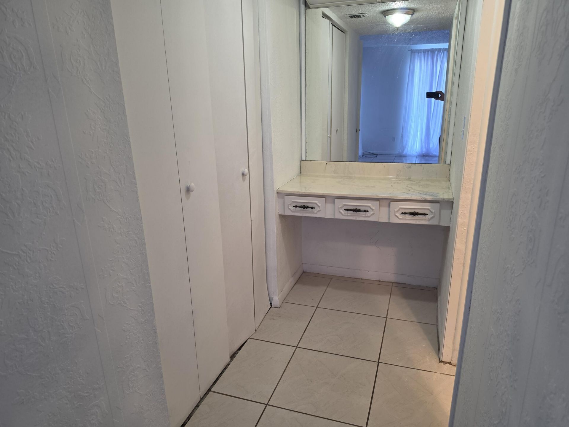 661 N University Drive, Unit 1-104, Pembroke Pines, FL 33024 Photo